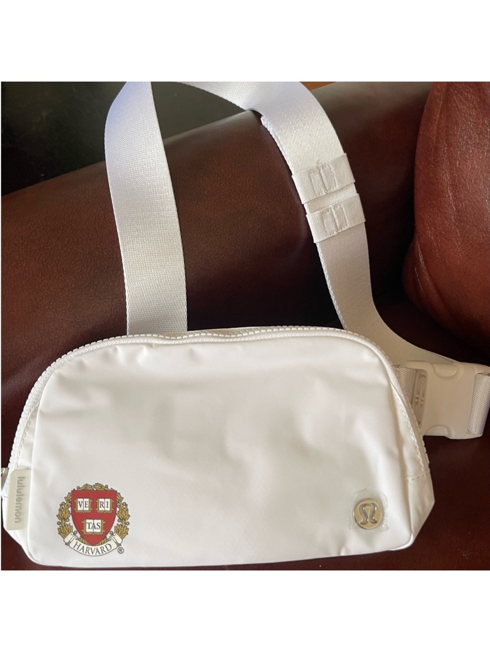 NWOT lululemon athletica White Crossbody Waist Bag with Harvard Crest